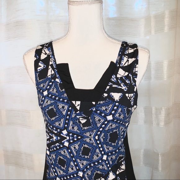 BCBGMaxAzria Aztec Print Shift Dress - Picture 2 of 5
